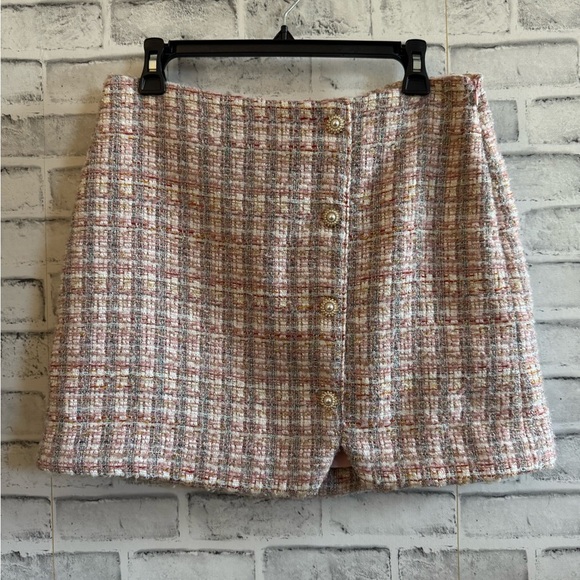 House of Harlow 1960 Dresses & Skirts - Women’s House of Harlow 1960 tweed mini skirt with faux pearl/crystal buttons M